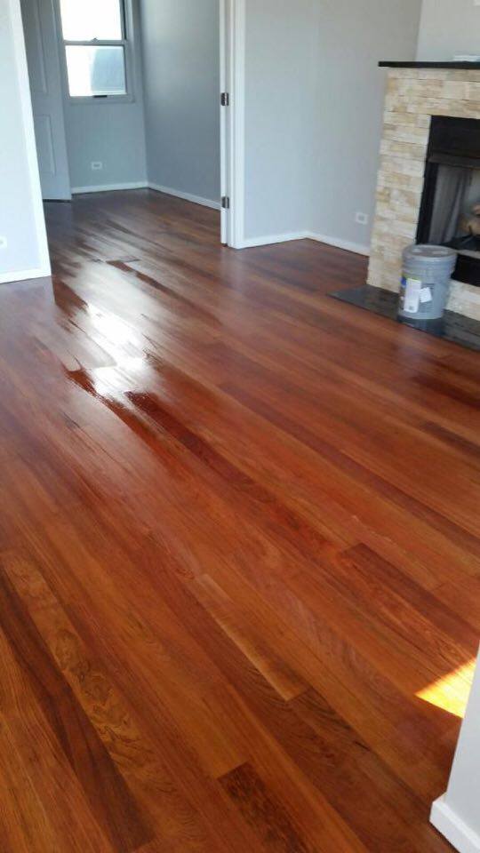 Varnishing floors Customfloors4you